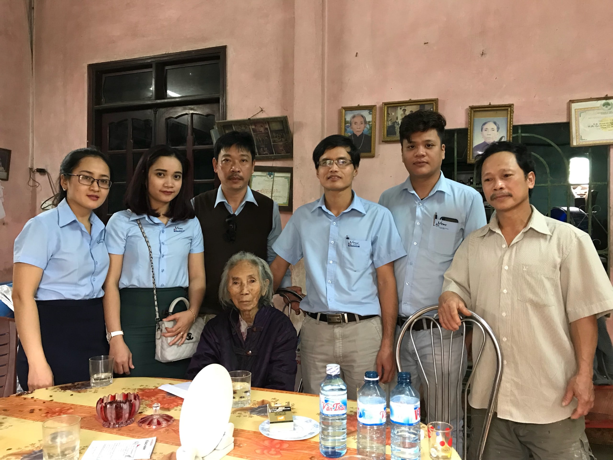 Thăm và tặng quà Bà mẹ Việt Nam Anh hùng 2018